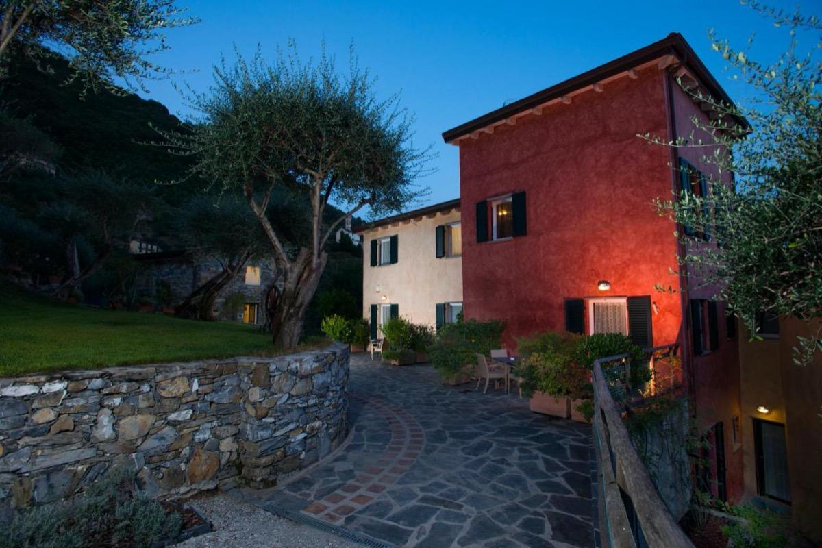 Villa Paggi bnb, la casa vista dal parcheggio