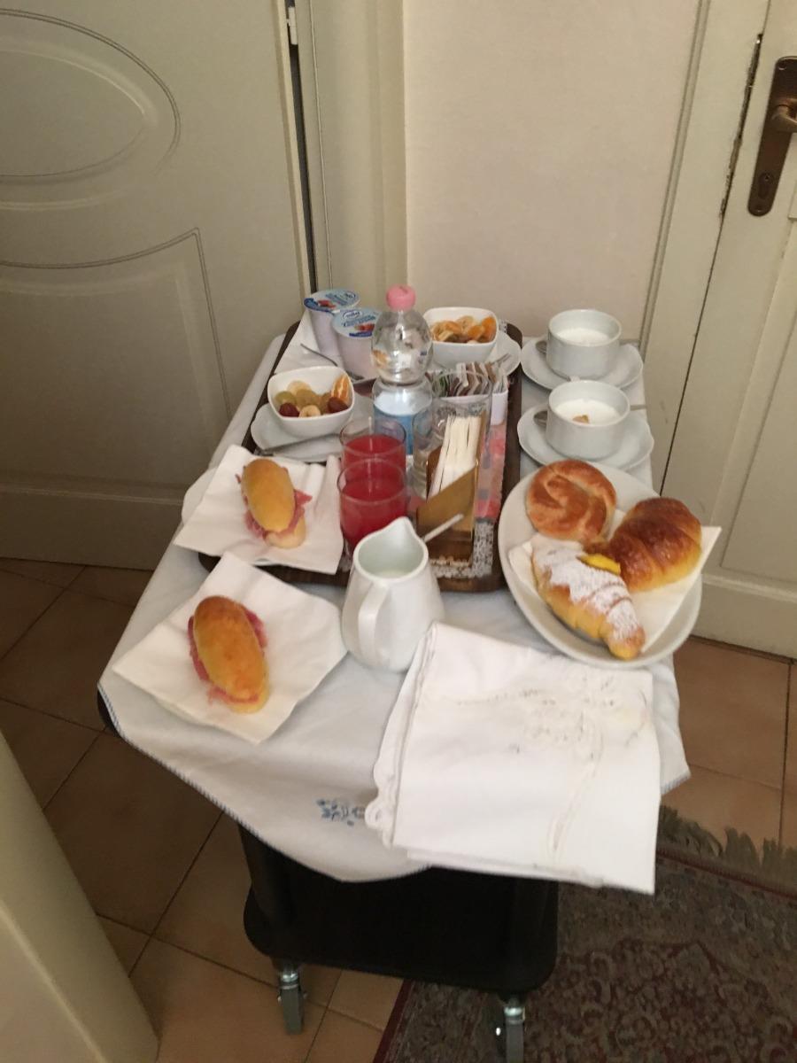 La colazione di B&B LE CAMPANE
