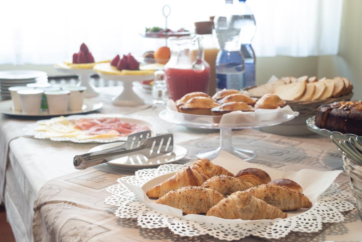La colazione di VILLA DOMUS SALENTO SUITE & ROOMS