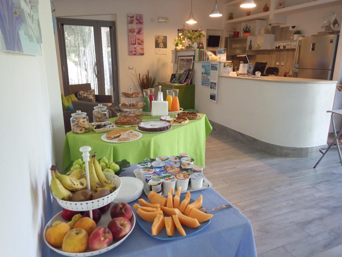 La colazione di B&B MASSERIA LIBERATORE