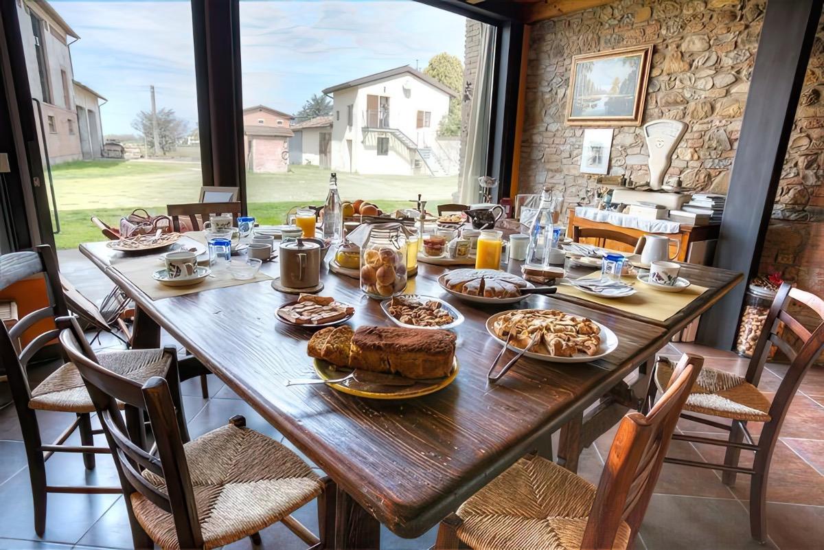 La colazione di B&B CANCABAIA PARMA