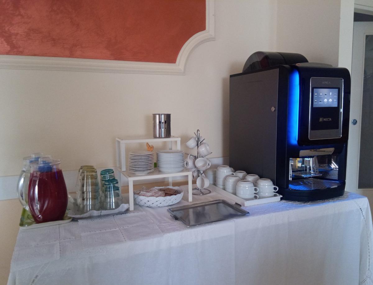 La colazione di B&B VILLA LAUDA