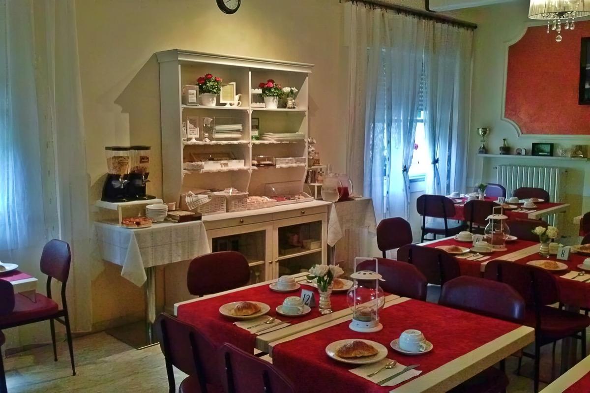 La colazione di B&B VILLA LAUDA