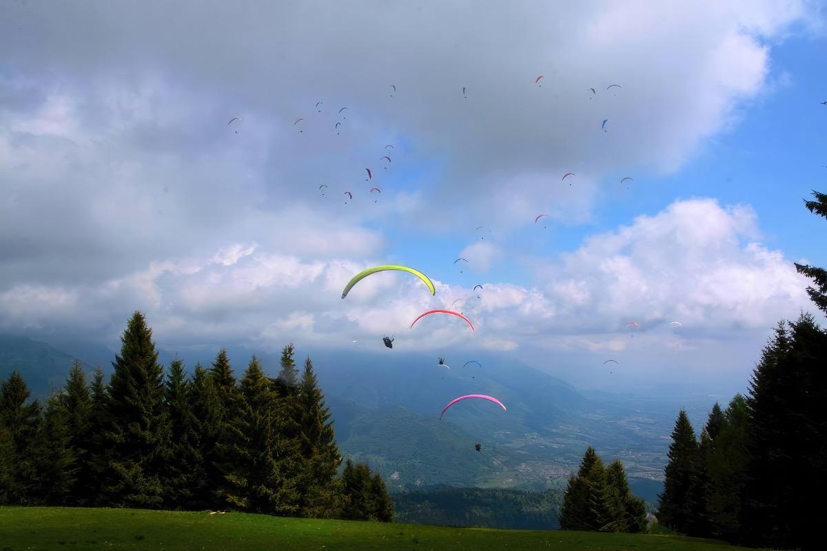 Decollo parapendio in Monte Avena