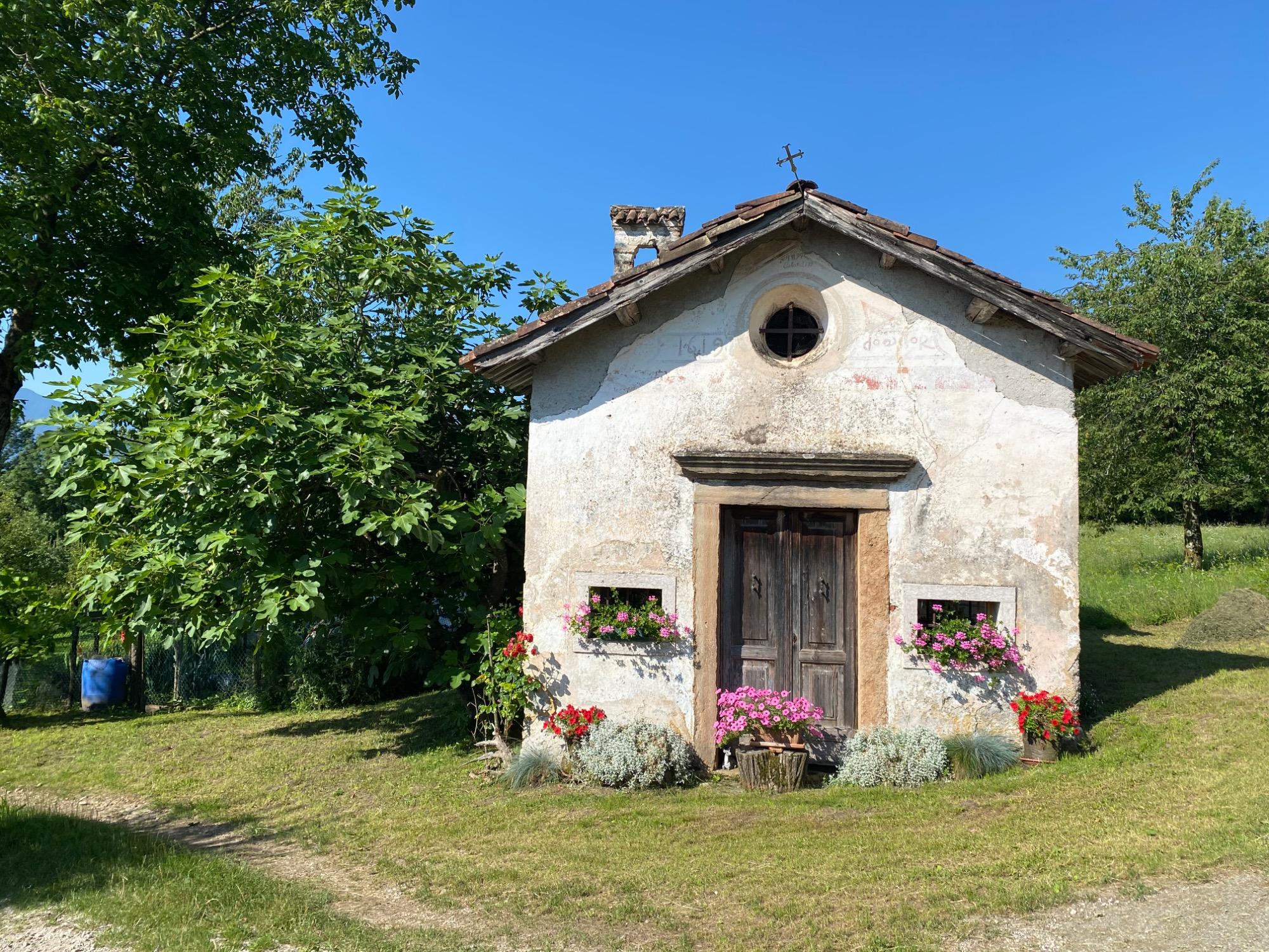 Chiesetta di campagna