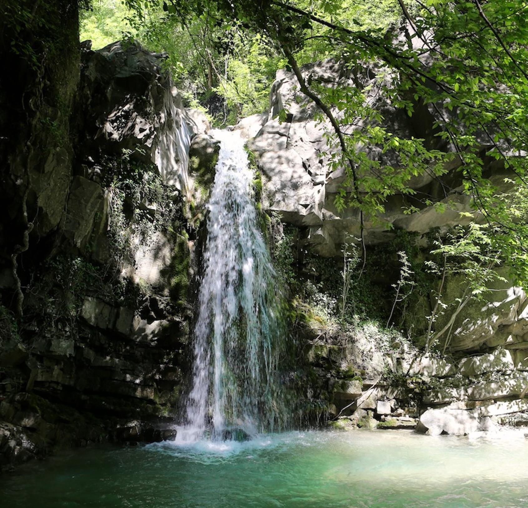 cascata nel fìume Fiora