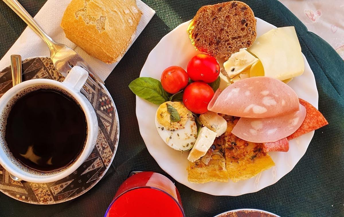 La colazione di REAL B&B PRIMOSOLE