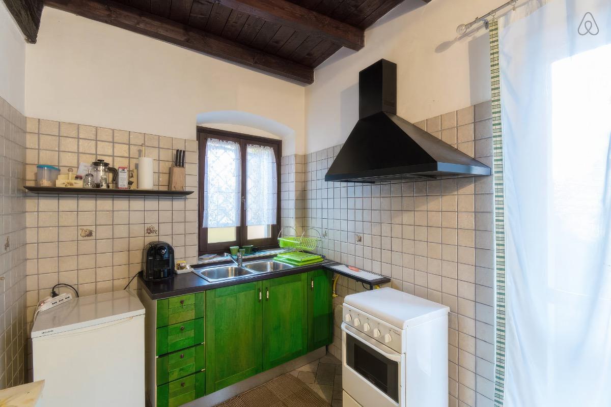 appartamento girasoli cucina