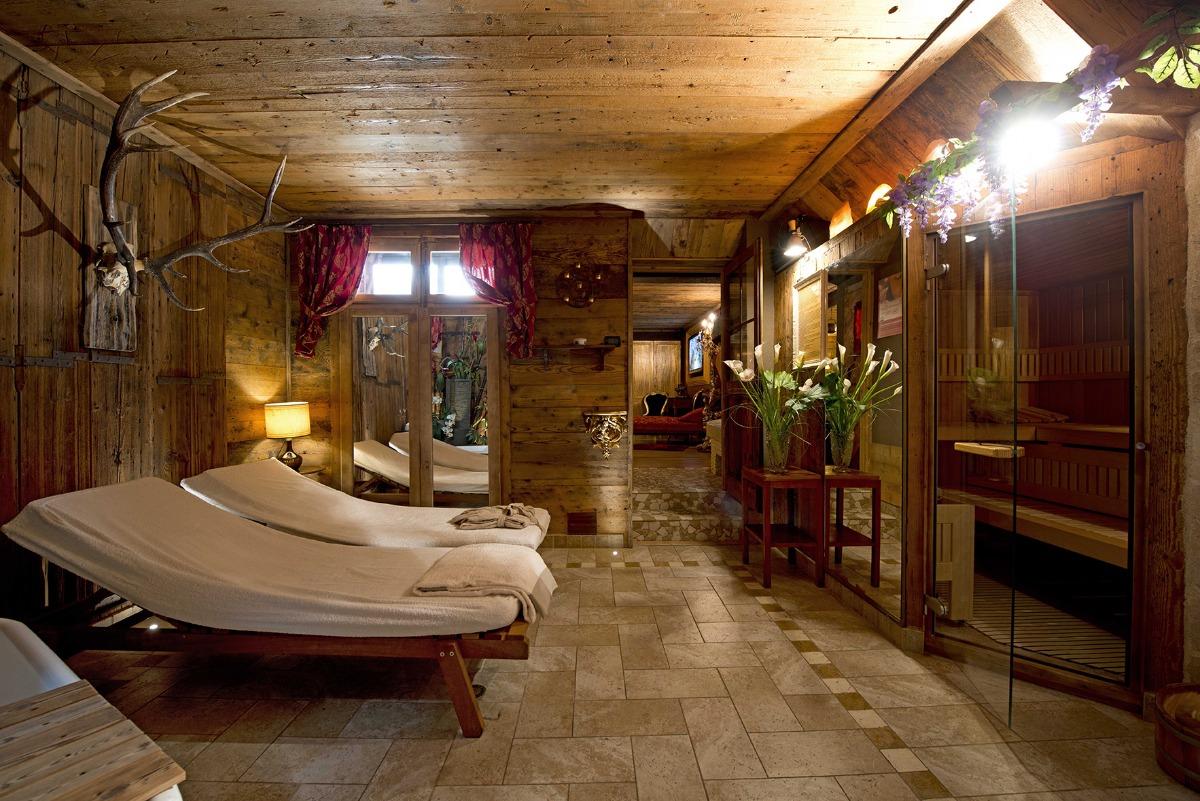 Accesso privato all'incantevole area relax composta da Sauna, Bagno Turco, lettini per massaggi e alla vasca da bagno