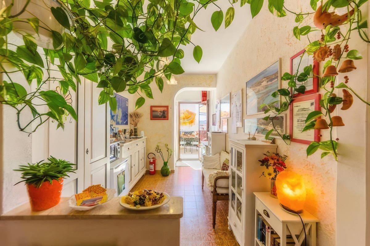 Salottino in comune, macchina del caffè