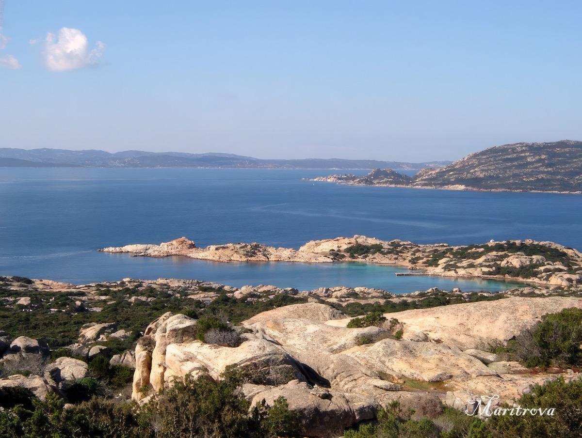 La Maddalena vista Spiaggia Carlotto,sullo sfondo l'isola di Spargi