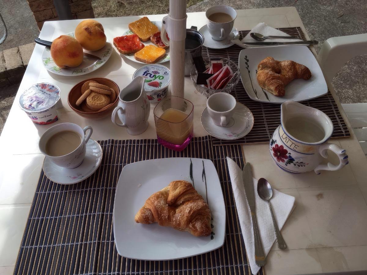La colazione di IL VECCHIO GELSO B&B GUEST HOUSE