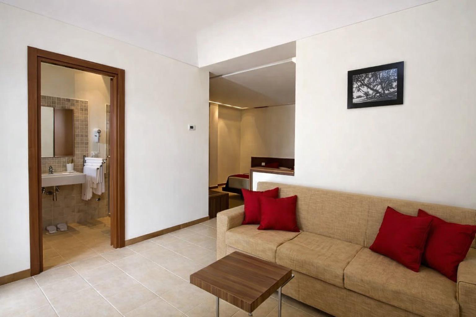 Suite ampia e luminosa con zona soggiorno