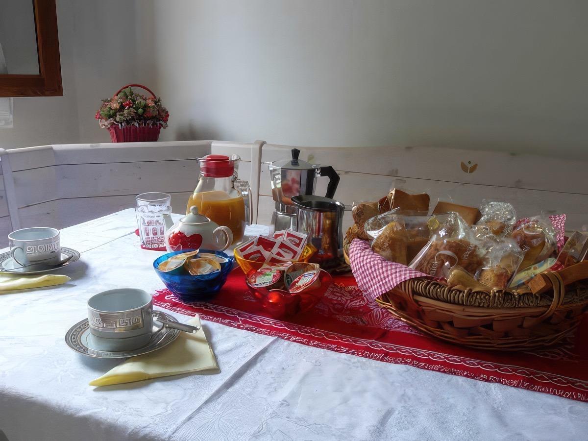La colazione di B&B AL PONTICELLO