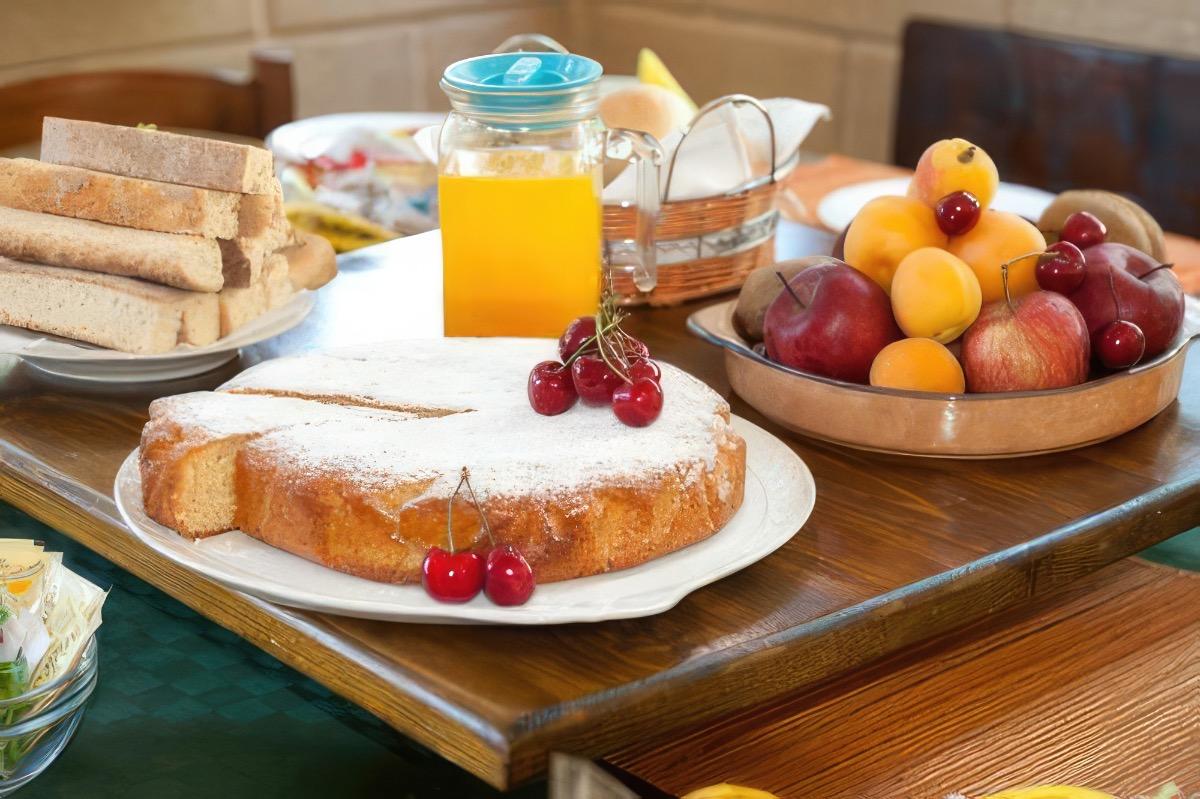 La colazione di B&B SANTA VENARDIA