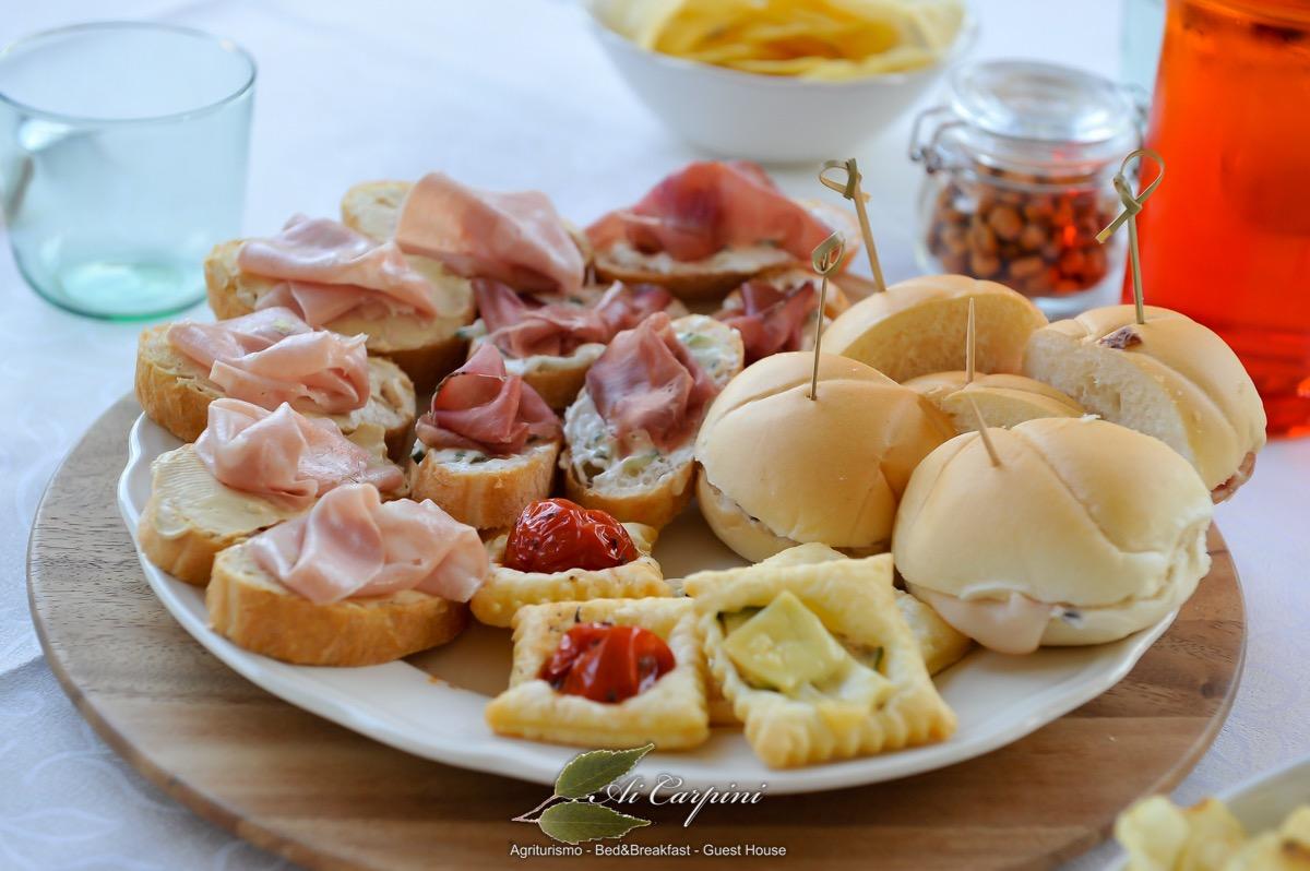 Il ristorante di AGRITURISMO AI CARPINI