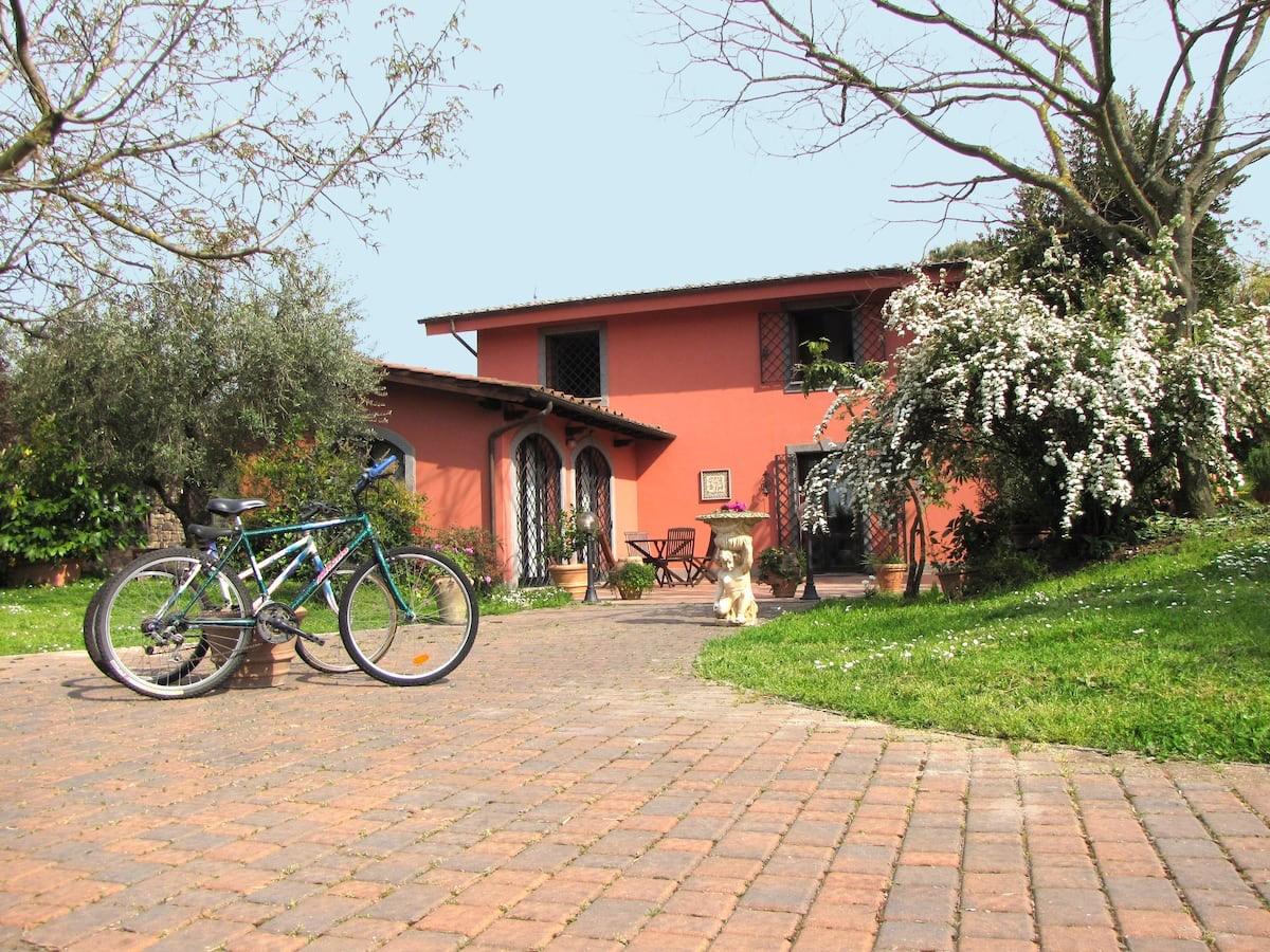B&B Ai Glicini Castelli Romani sulla via Francigena del sud