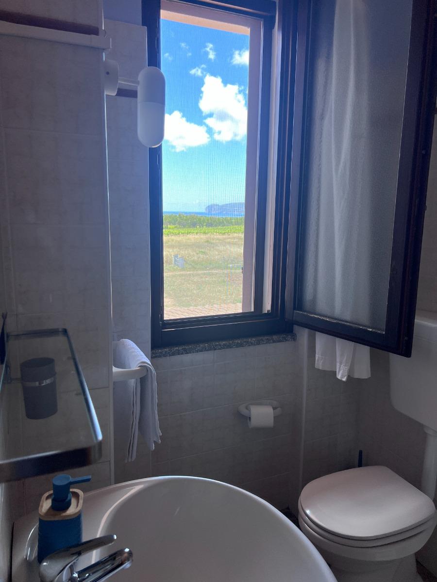 Bagno privato in camera vista mare