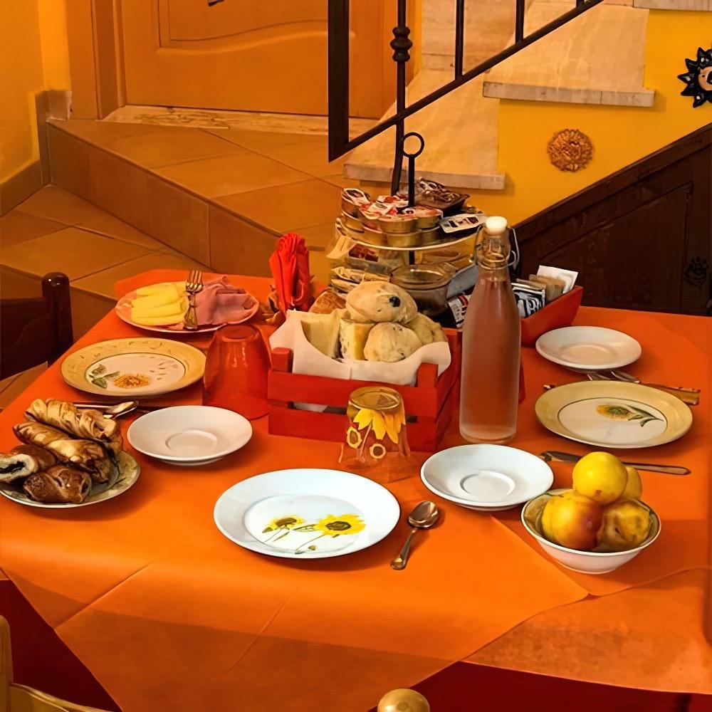 La colazione di B&B SOLE LUNA E GIRASOLI
