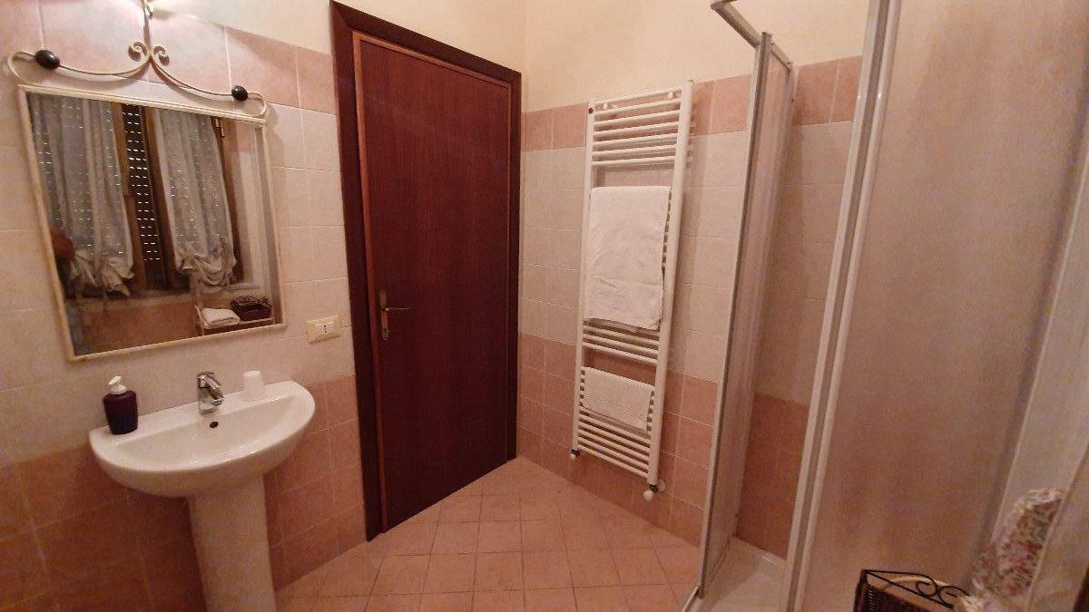 bagno camera matrimoniale / doppia