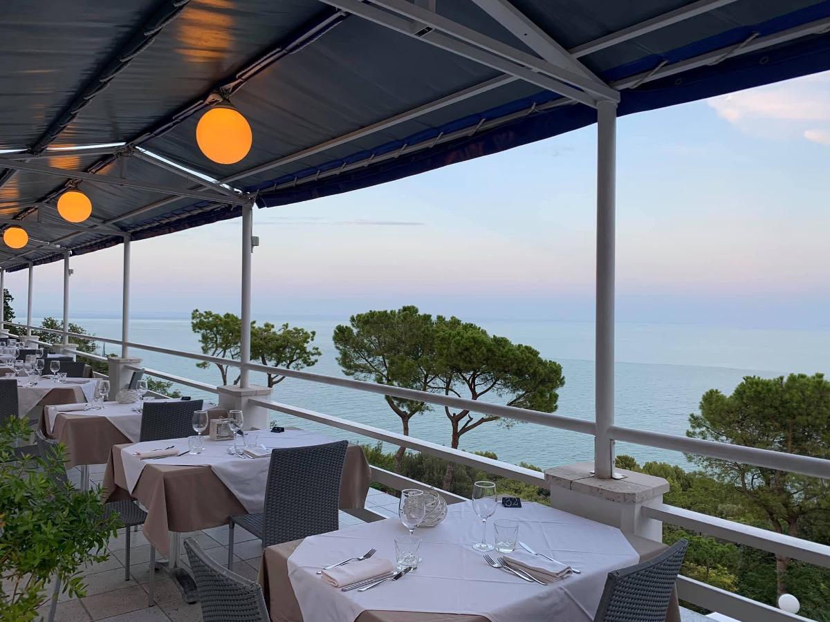 Il ristorante di CAMERA CON VISTA