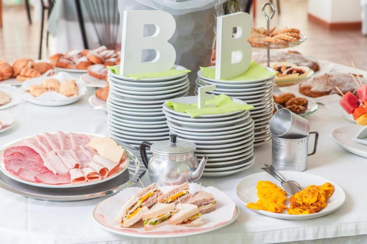 La colazione di HOTEL GEMINUS B&B