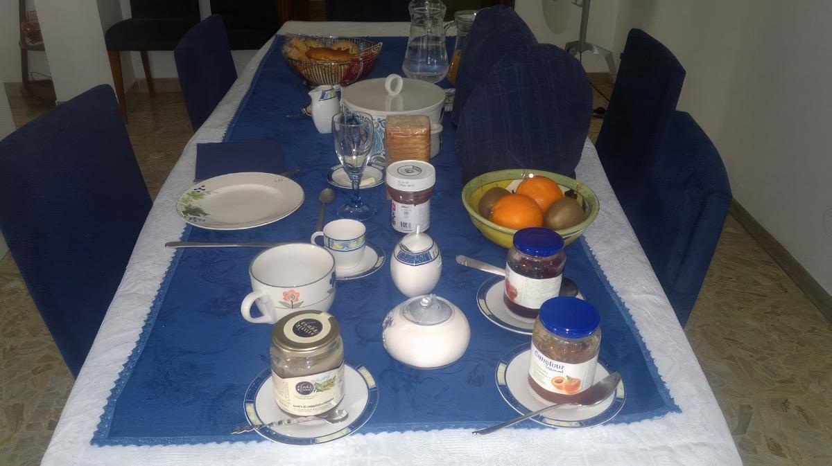 Colazione all'interno - Indoor breakfast