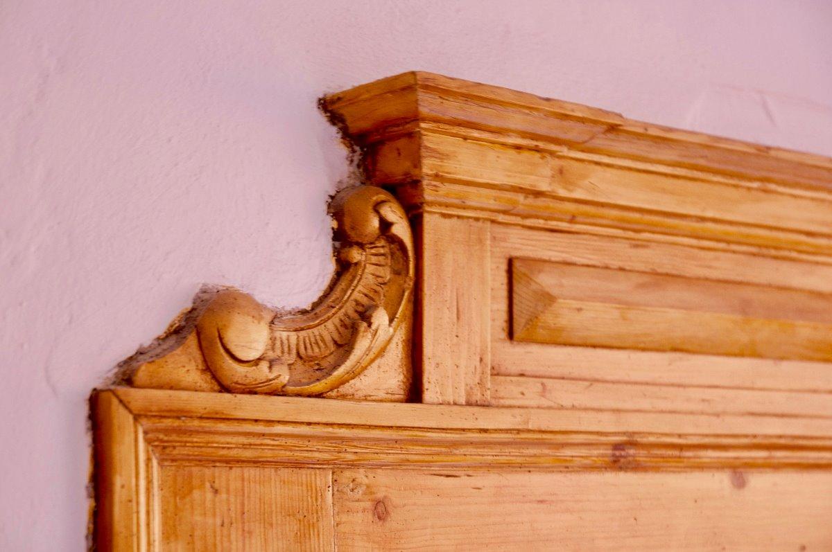 Particolare della porta di ingresso