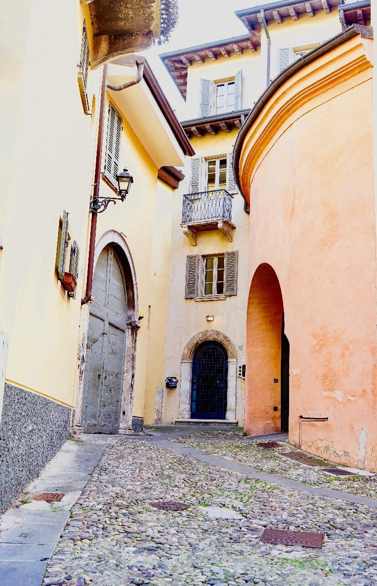 Scorcio visibile dalla finestra presso Langolosullapiazza