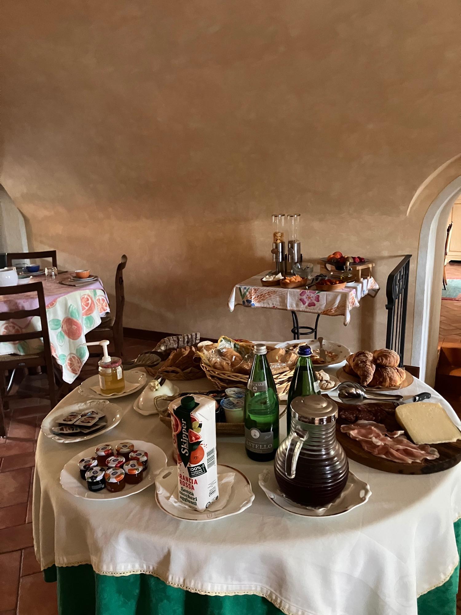 La colazione di AGRITURISMO MACESINA