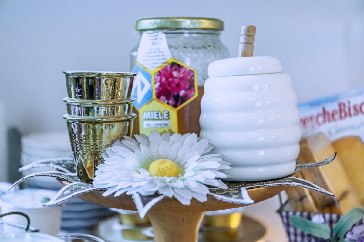 La colazione di BED & BOOK CASA NOVECENTO