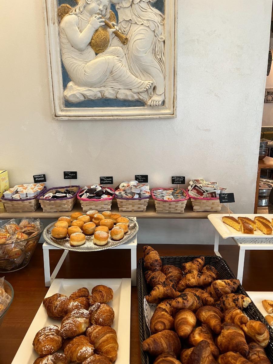 La colazione di HOTEL VILLA DEI FIORI