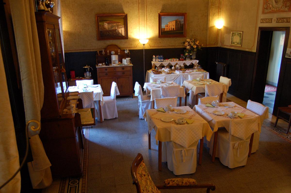 La colazione di B&B ANTICA PIAZZA DEI MIRACOLI