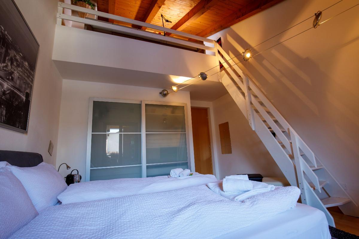 camera doppia/matrimoniale soppalcata