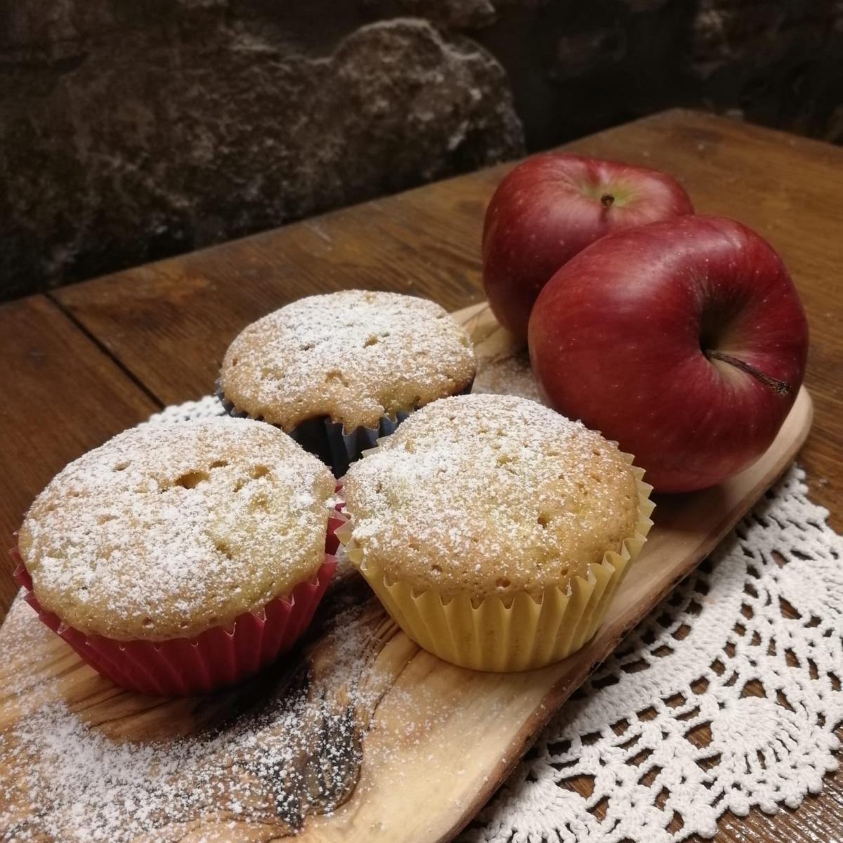 Apple muffins