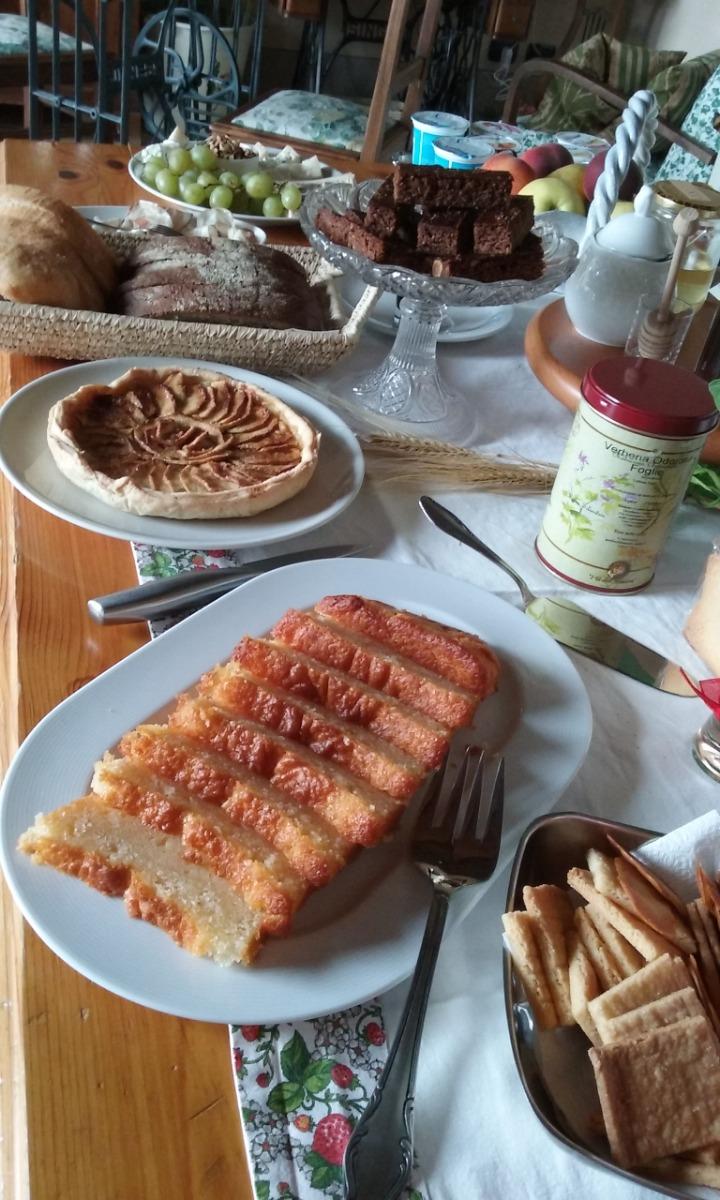 La colazione di B&B MONTE CAMOSINO