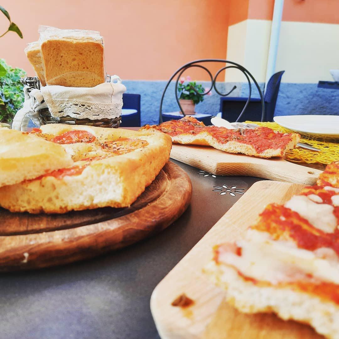 La colazione di B&B AL CHIARO DI LUNA