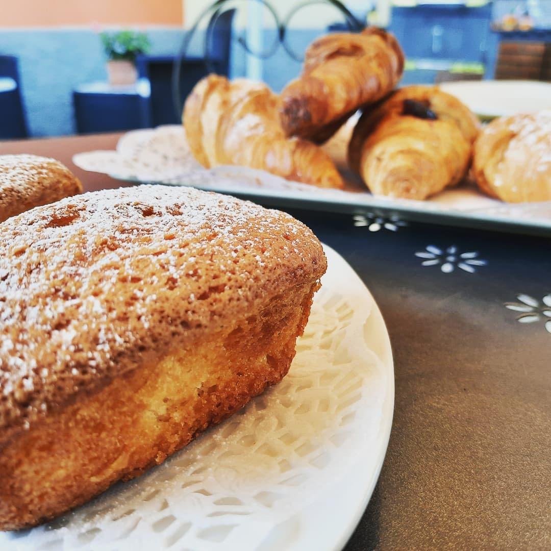 La colazione di B&B AL CHIARO DI LUNA
