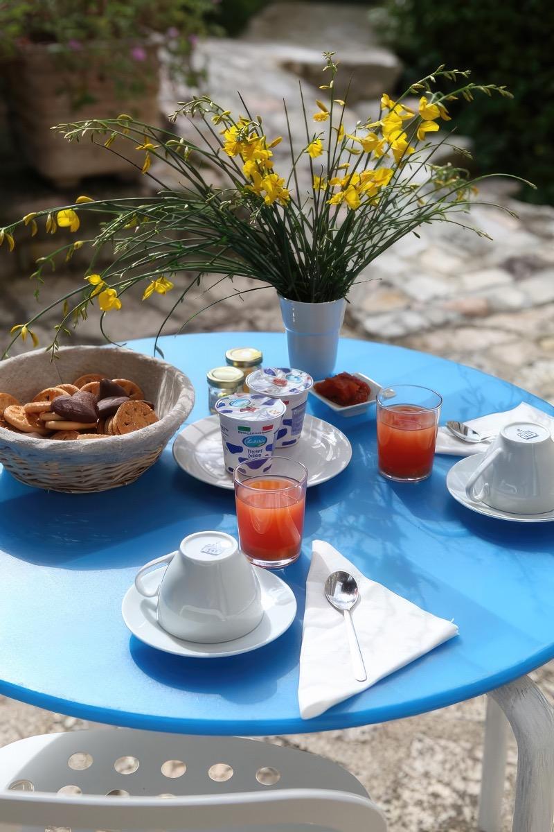 colazione e ginestre