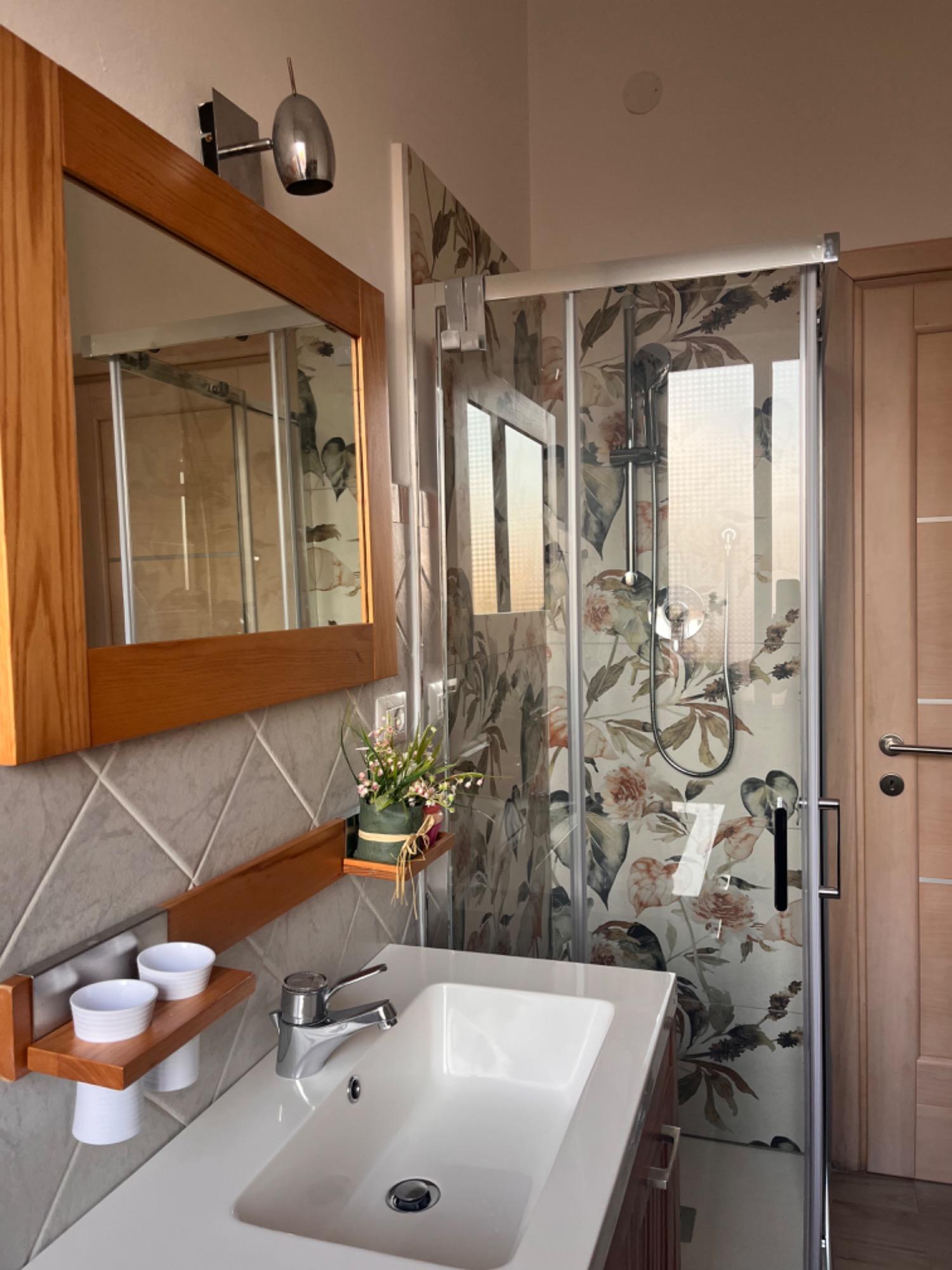 Bagno finestrato ad uso esclusivo