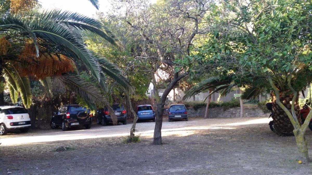 Parcheggio privato interno