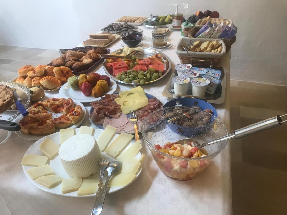 La colazione di MASSERIA LA TOFALA