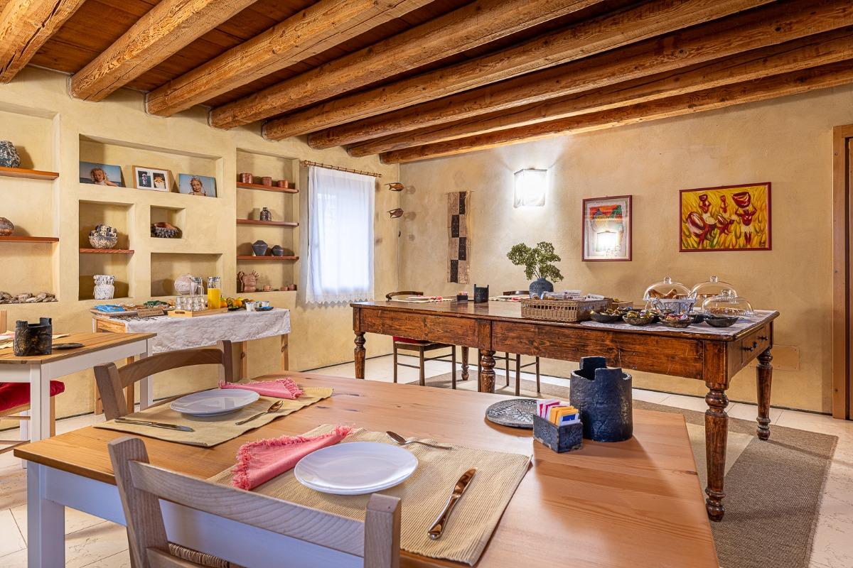 La colazione di B&B AL CANTICO