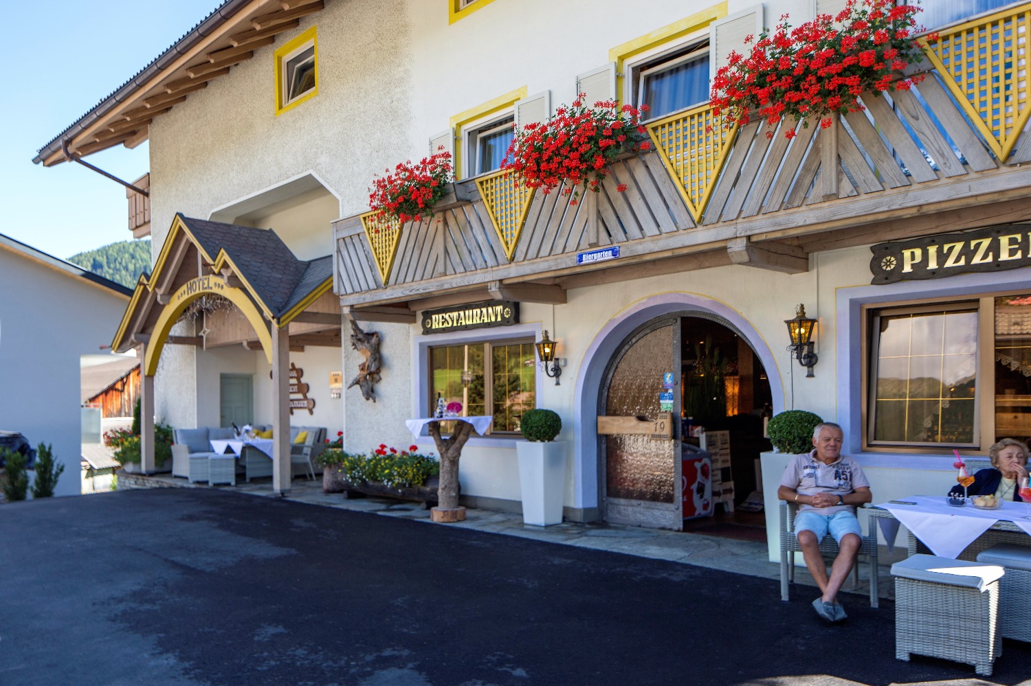 Hero content