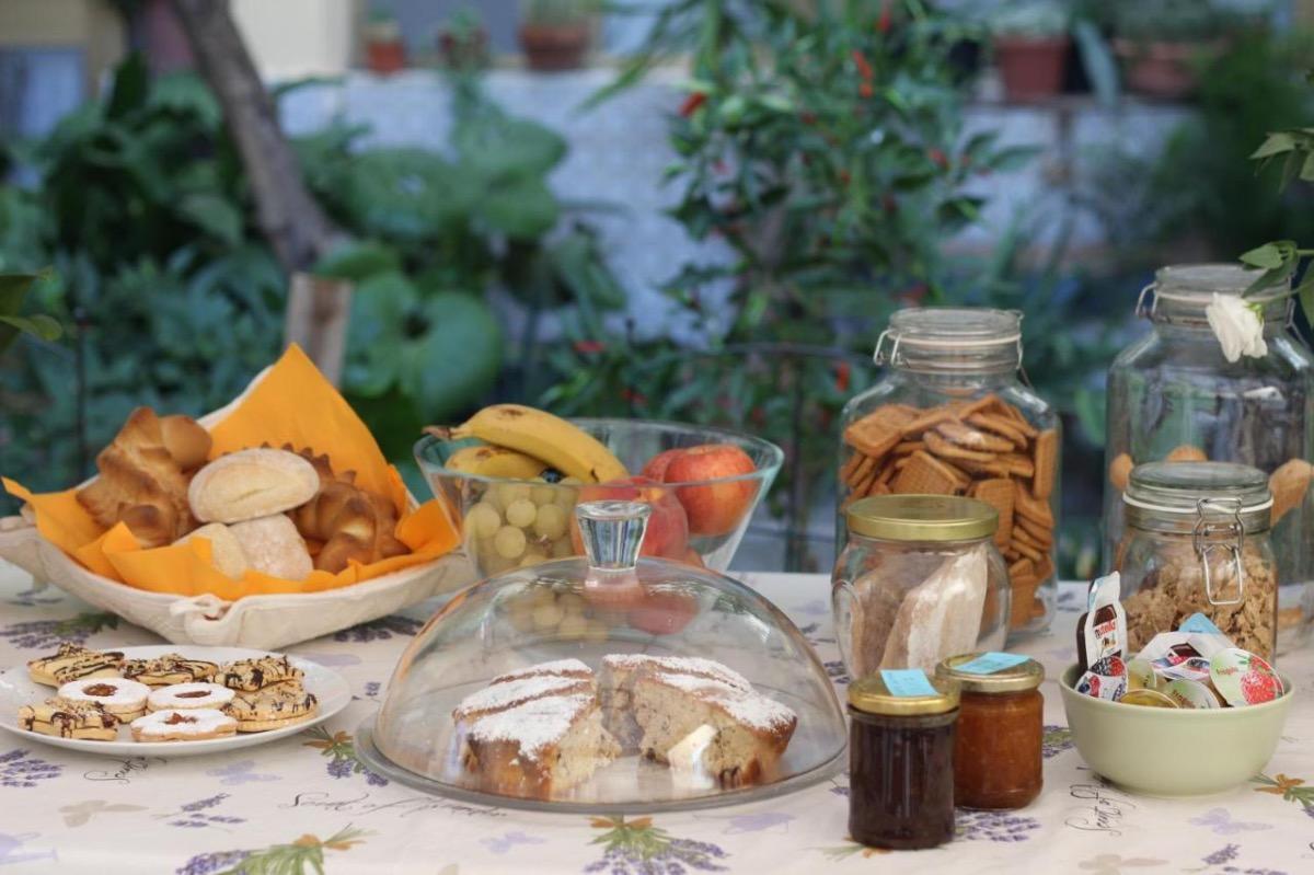 La colazione di FIORI E LIMONI