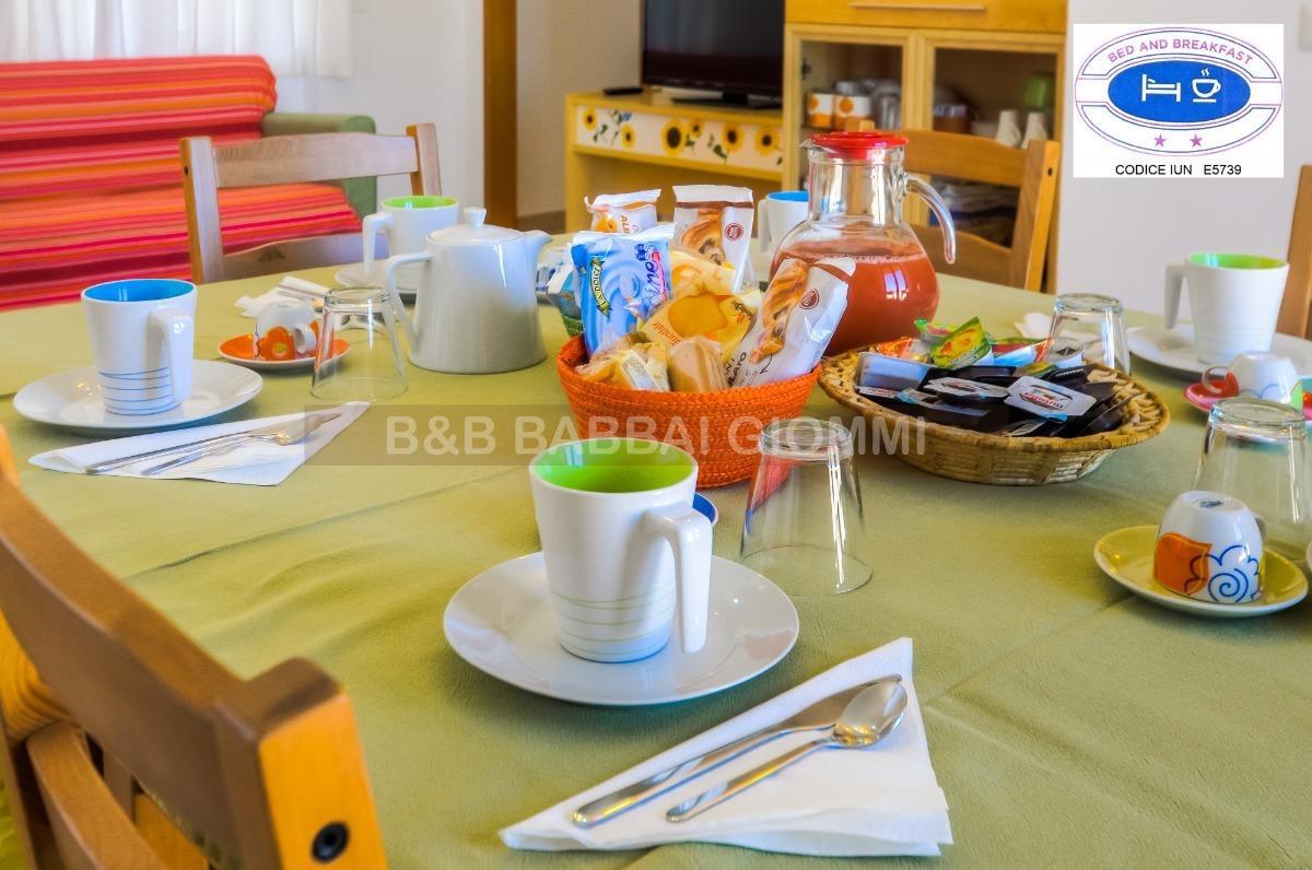 La colazione di B&B BABBAI GIOMMI