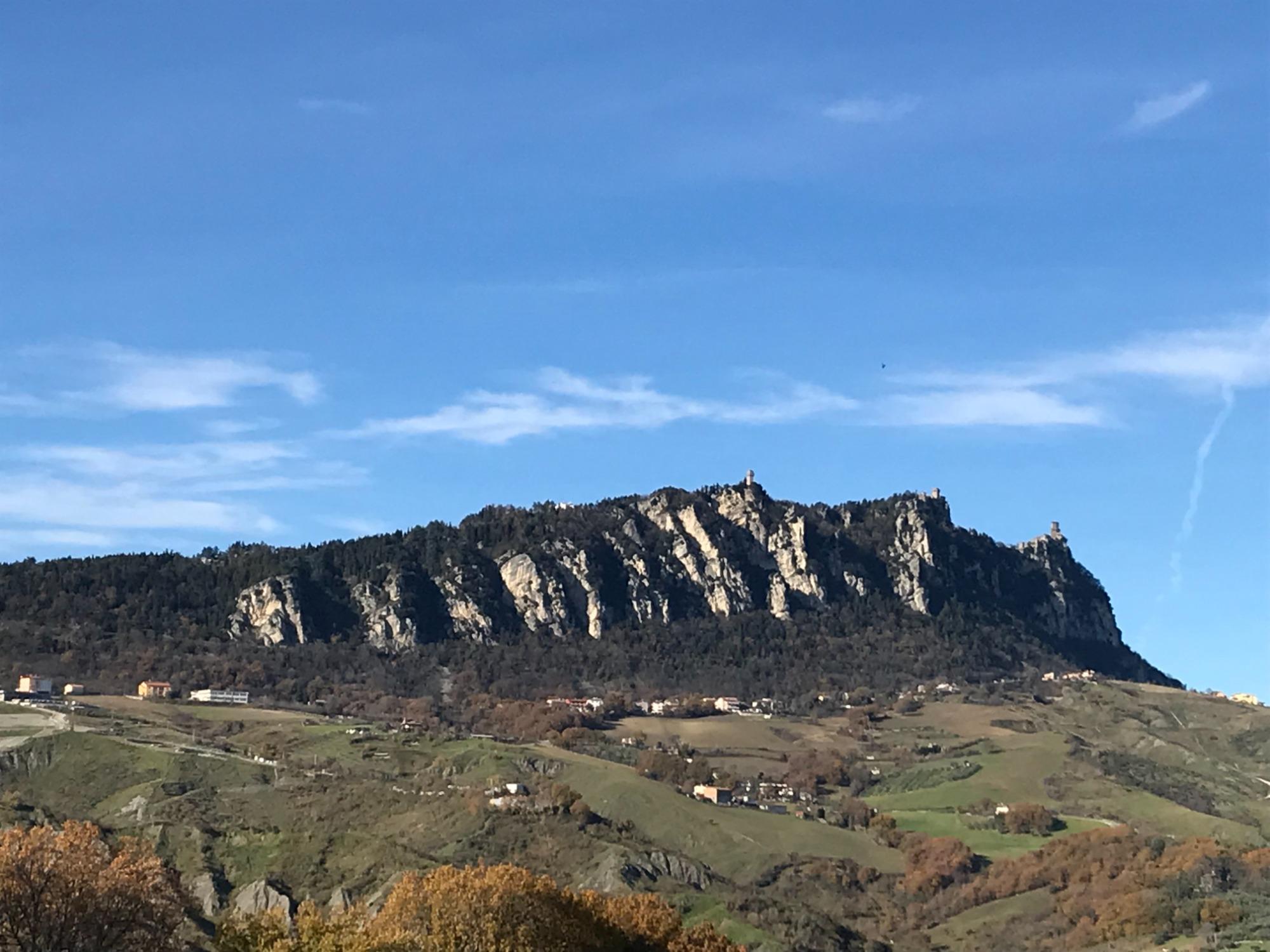 panorama della vicina rRepubblica di San Marino