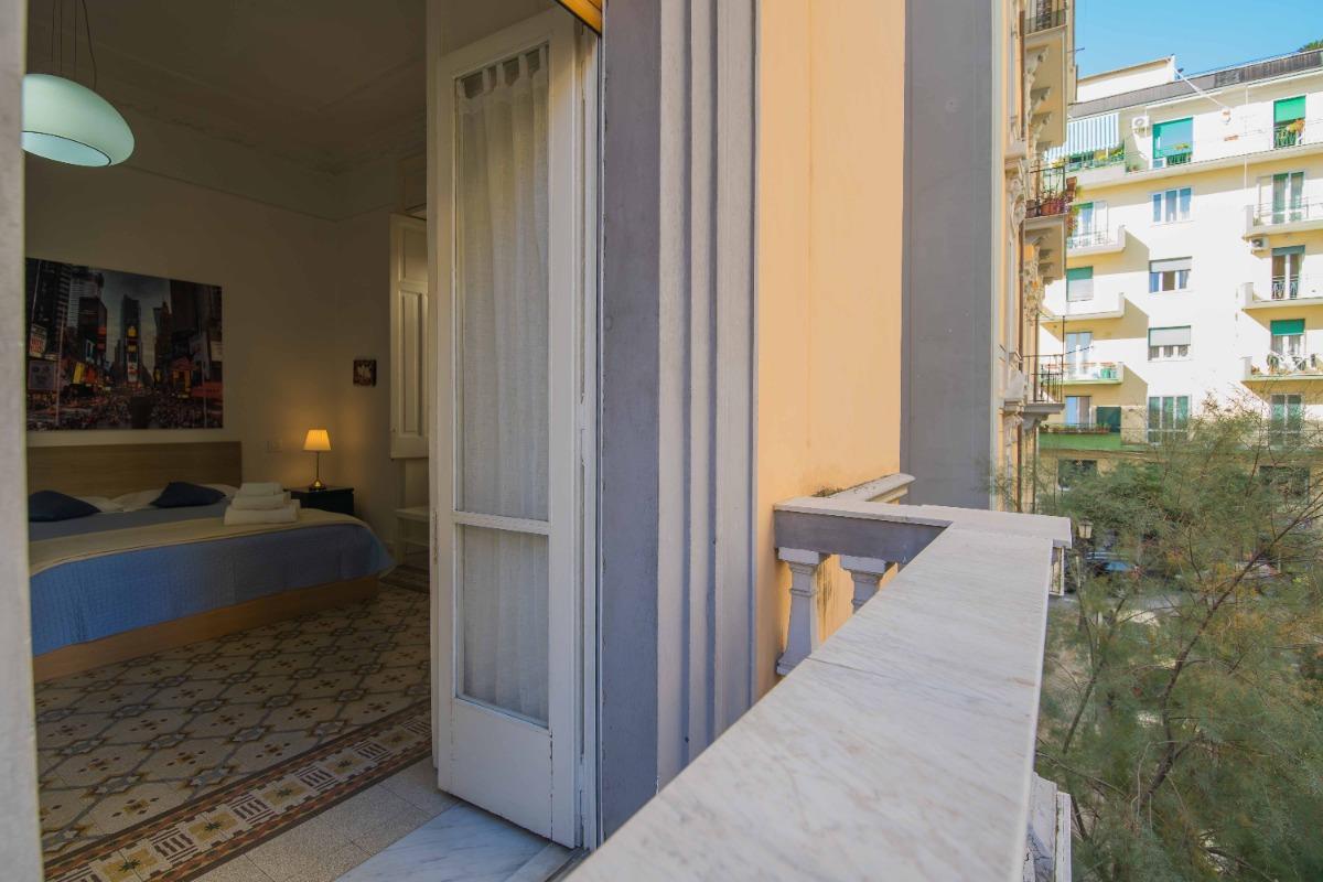 balcone, vista città