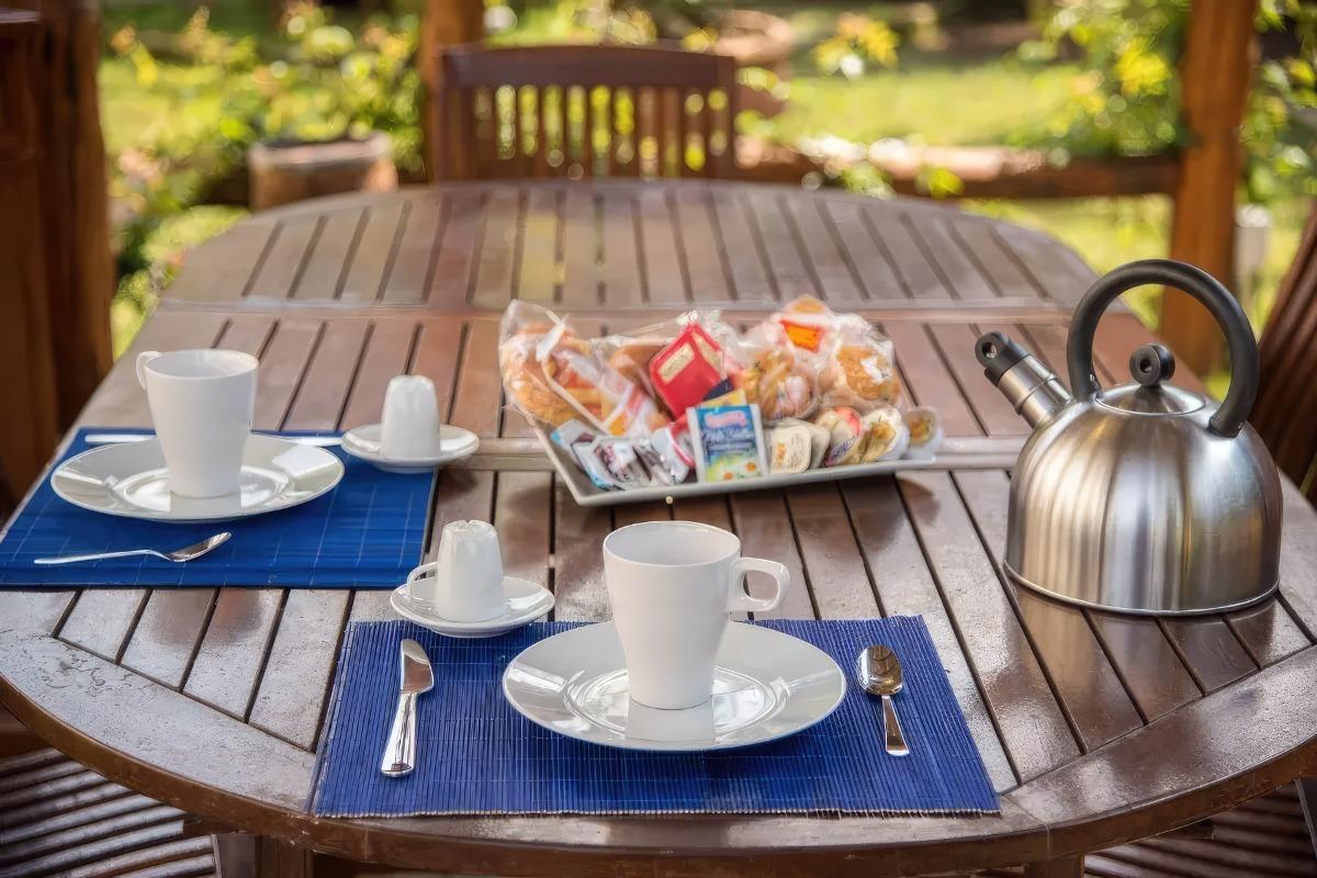 La colazione di B&B LA CASA NEL GIARDINO