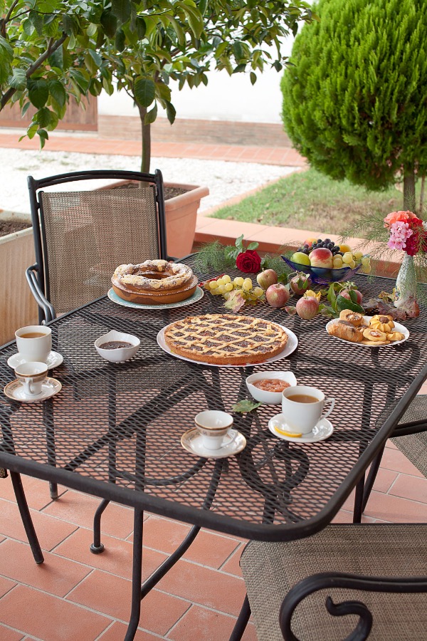 La colazione di B&B MONTE SAN PIETRO